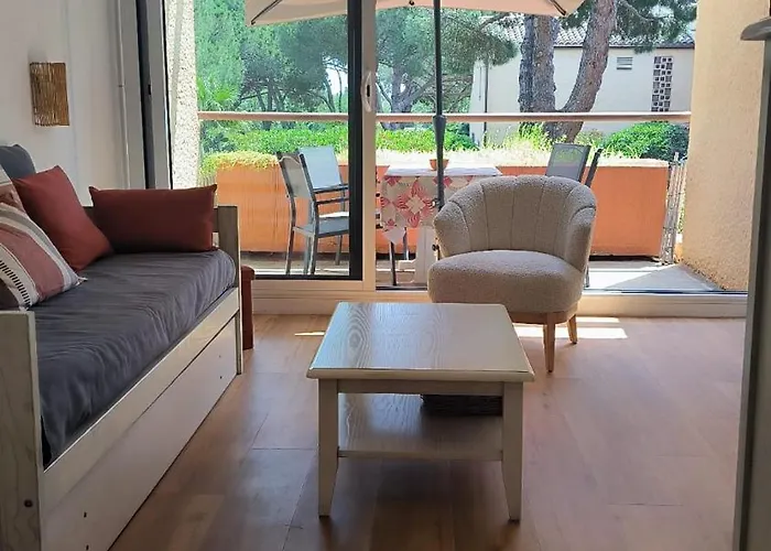 St Cyprien Golf Avec Terrasse Et Piscine Apartmán *