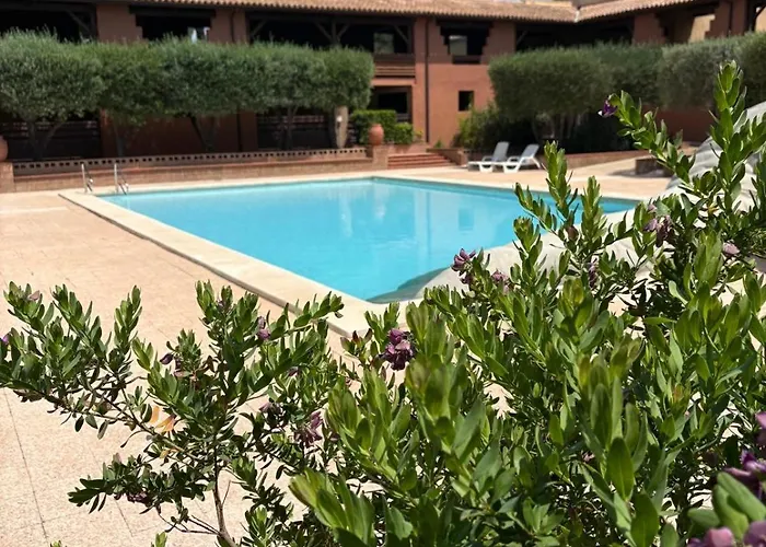 St Cyprien Golf Avec Terrasse Et Piscine Apartmán *
